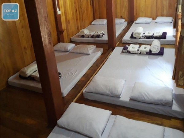 Nam Pe homestay ấn tượng với kiến trúc độc đáo, mang nét truyền thống của người dân tộc