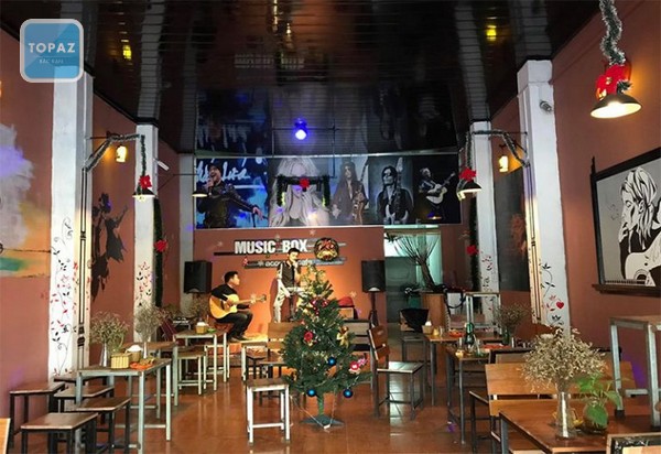 Music Box Cafe thiết kế đẹp và tinh tế, mang trong mình sự sang trọng và lịch lãm