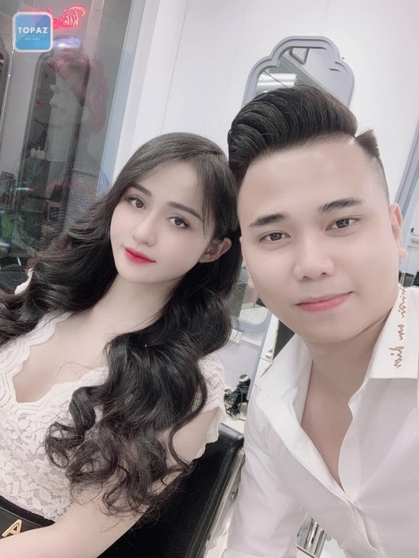 Tuấn Anh Hair Salon có đội ngũ nhân viên được đào tạo bài bản với kiến thức chuyên môn cao